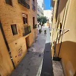 Experience Apartment *